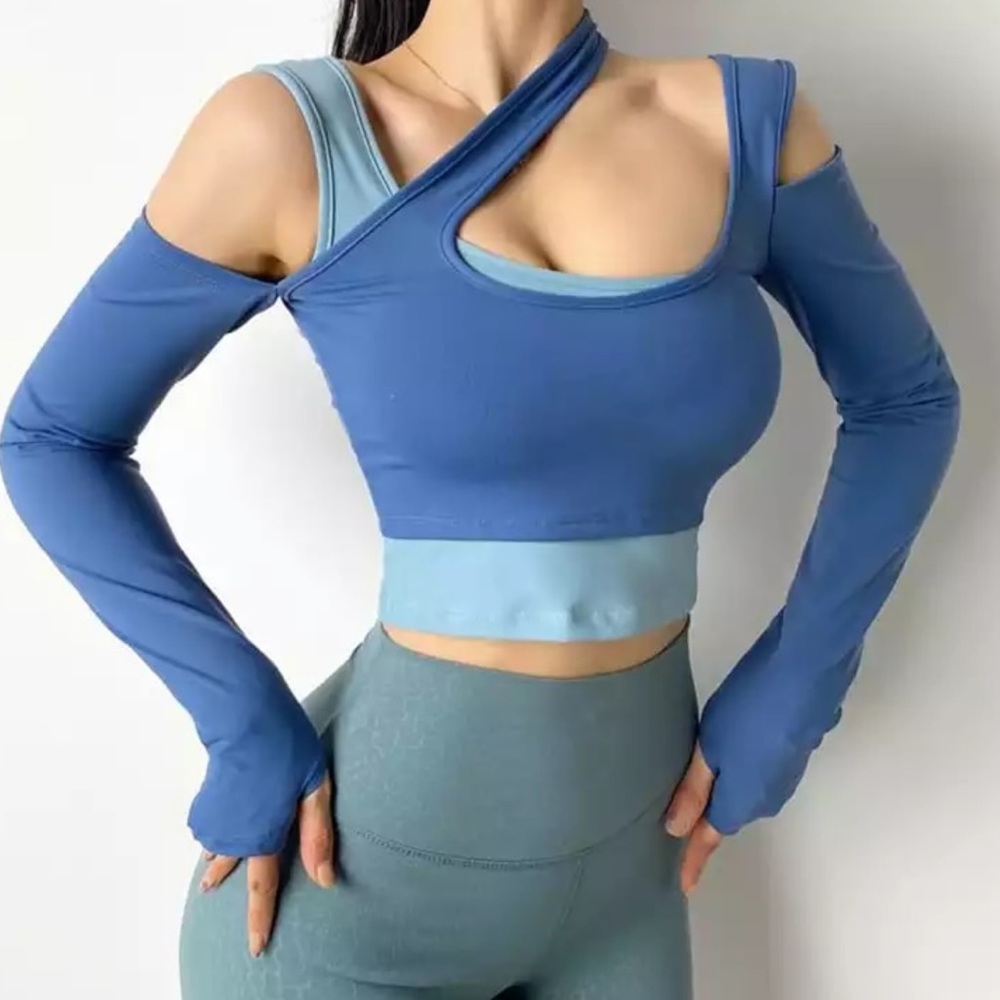 Brand new workout top